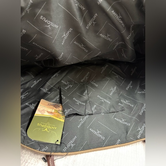 Brand New NWT Mens Brown Faux Suede Leather Large Weekender Bag Zip Top Travel - Picture 8 of 9